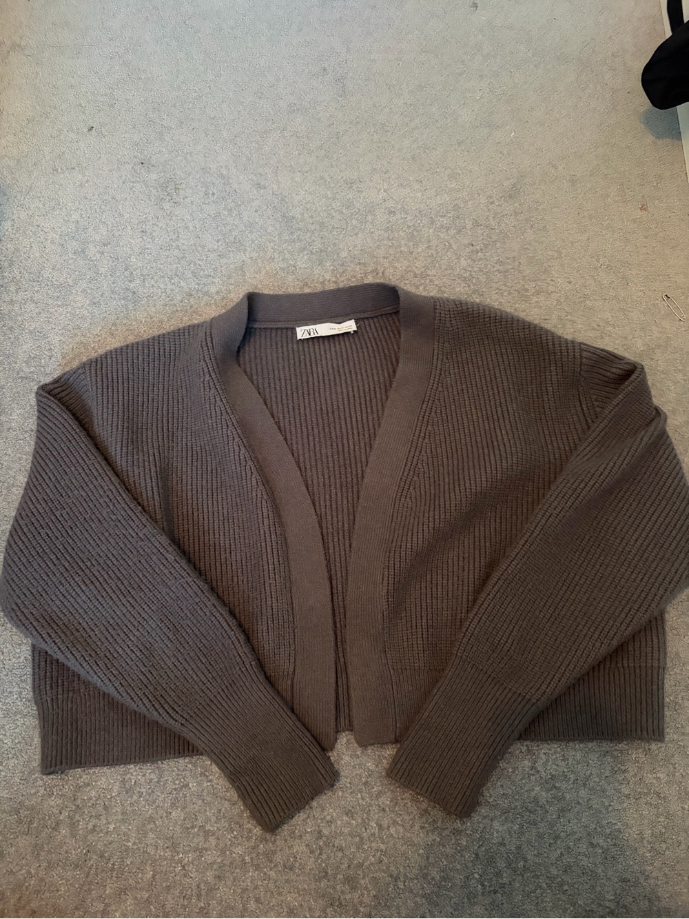 Zara Chunky Ribbed Open-Front Cardigan in Grey